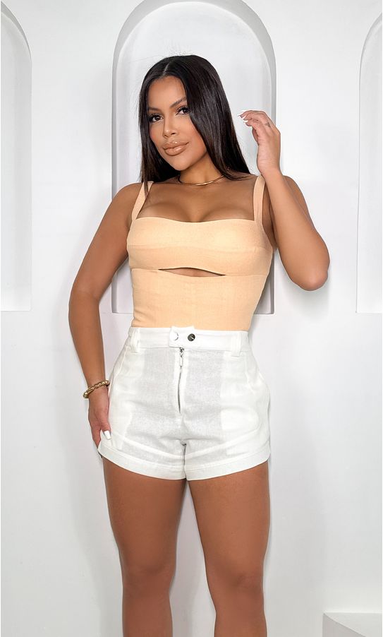 09011084_001BI_01-CROPPED-COSELET-EM-LINHO-CUT-OUT